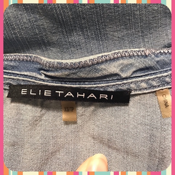 ELIE TAHARI Blue Chambray Ruffle Neckline Buttoned Shirt Long Sleeve Top Size XS - Picture 6 of 6